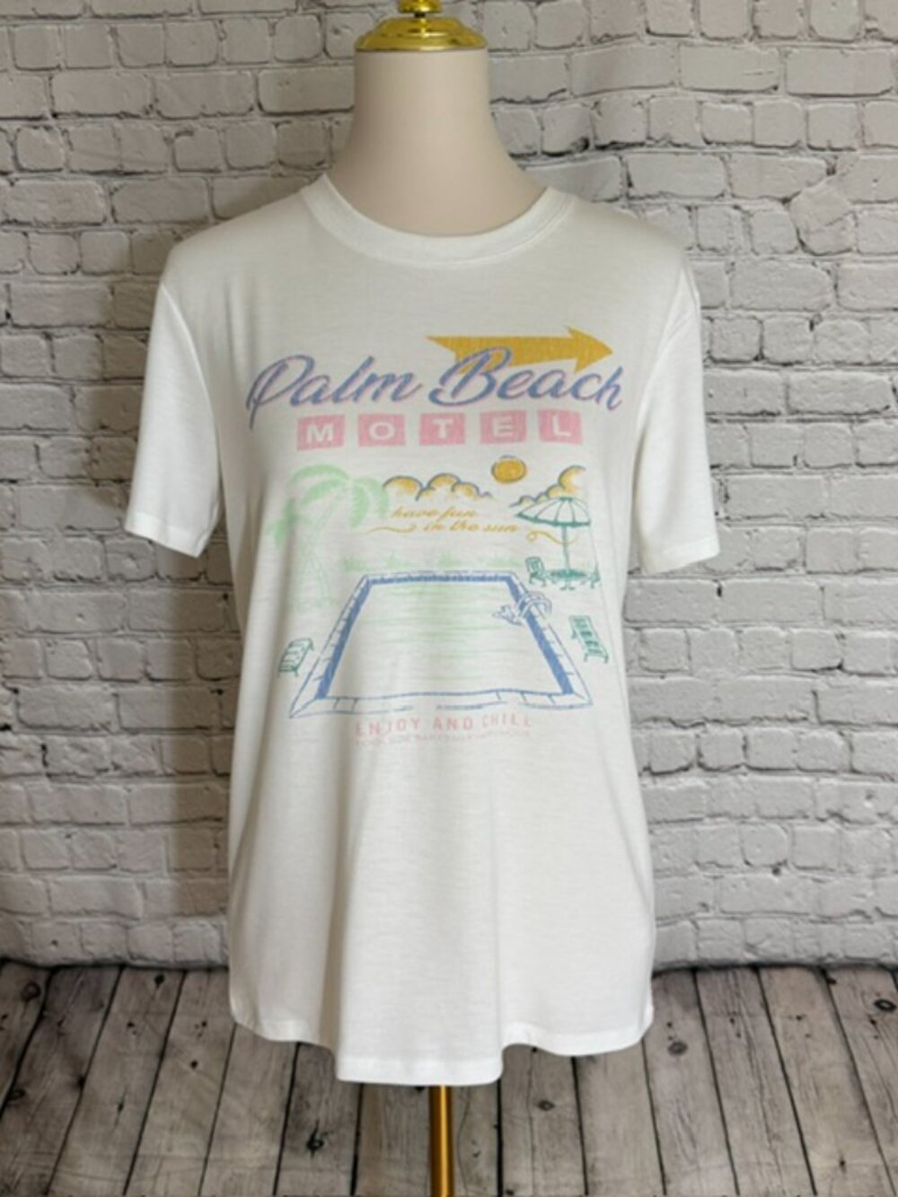 Oak & Trellis Palm Beach Motel Graphic T-Shirt White Retro Beach XS NWT